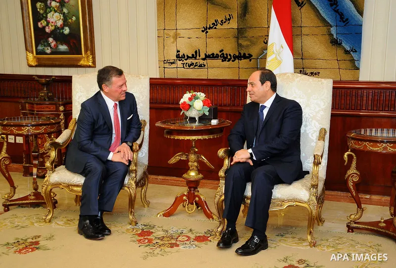 Egyptian President Abdel Fattah al-Sisi meets with Jordan's King Abdullah II in the Egyptian capital Cairo, on May 17, 2017. Photo by Egyptian President Office