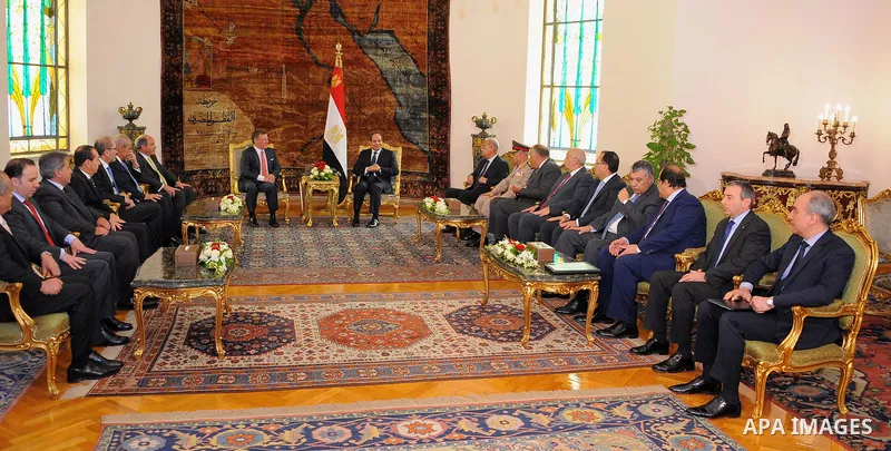 Egyptian President Abdel Fattah al-Sisi meets with Jordan's King Abdullah II in the Egyptian capital Cairo, on May 17, 2017. Photo by Egyptian President Office