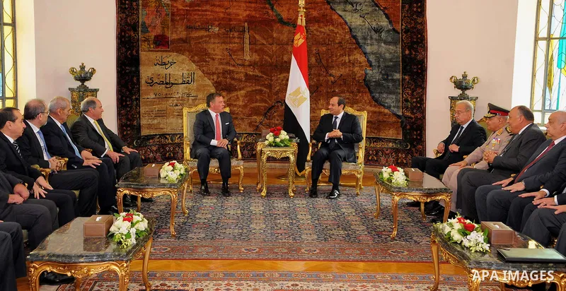 Egyptian President Abdel Fattah al-Sisi meets with Jordan's King Abdullah II in the Egyptian capital Cairo, on May 17, 2017. Photo by Egyptian President Office