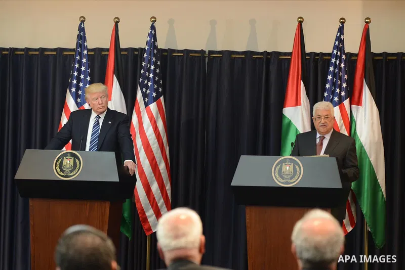 Palestinian President Mahmoud Abbas meeta with U.S. President Donald Trump at the presidential headquarters in the West Bank town of Bethlehem, May 23, 2017. Photo by Thaer Ganaim