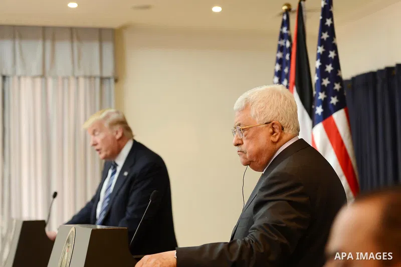 Palestinian President Mahmoud Abbas meeta with U.S. President Donald Trump at the presidential headquarters in the West Bank town of Bethlehem, May 23, 2017. Photo by Thaer Ganaim