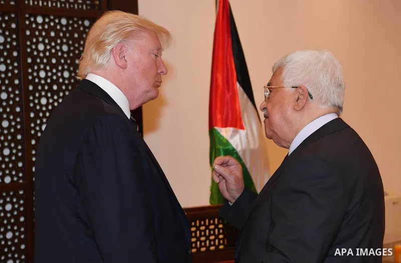 Palestinian President Mahmoud Abbas meeta with U.S. President Donald Trump at the presidential headquarters in the West Bank town of Bethlehem, May 23, 2017. Photo by Thaer Ganaim