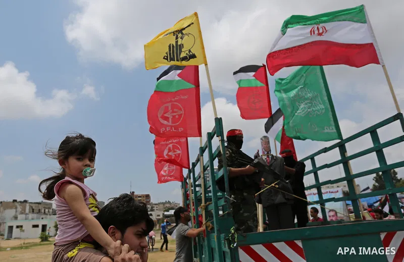 Palestinian demonstrators take part in a protest in support of Palestinian prisoners held in Israeli jails and against the visit of U.S. President Donald Trump, in Gaza City May 23, 2017. Photo by Ashraf Amra