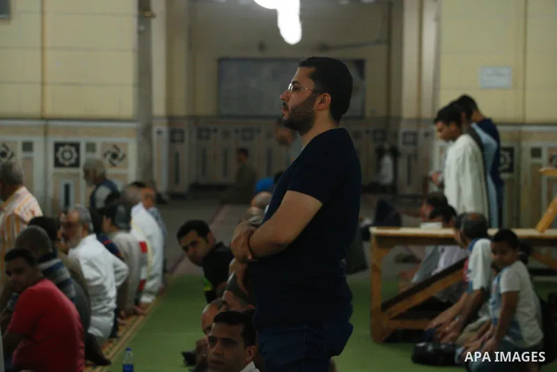 Egyptian worshipers perform take part in an evening prayer "Taraweeh", at the Sayeda al-Zeinab mosque, in Cairo on June 7, 2017. Ramadan is sacred to Muslims because it is during that month that tradition says the Koran...