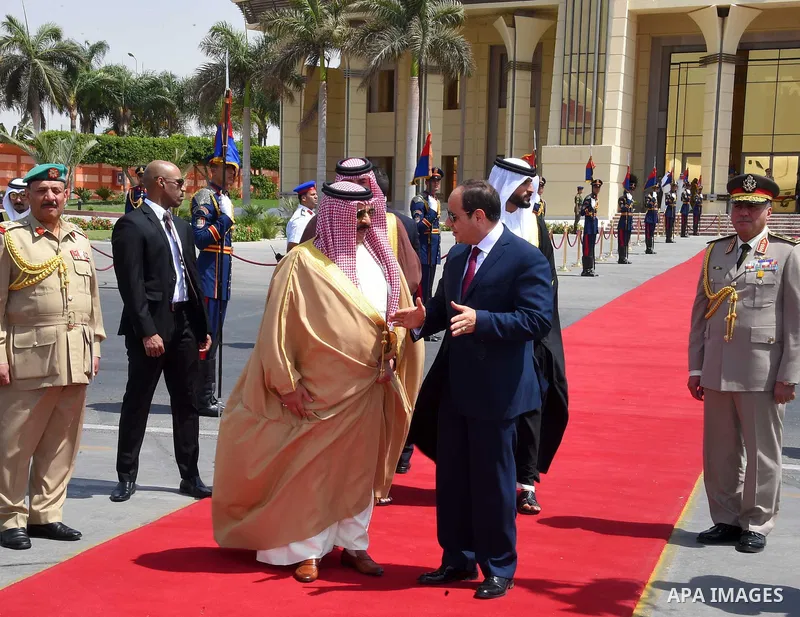 Egyptian President Abdel Fattah Sisi bids farewell to King of Bahrain Hamad bin Issa al-Khalifa at Cairo International Airport in Cairo on June 9, 2017. Photo by Egyptian President Office