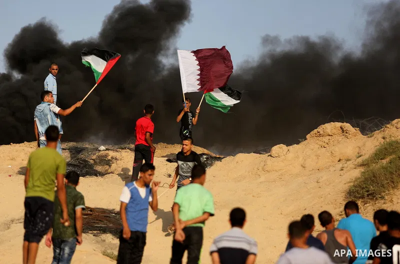 Palestinian protesters clash with Israeli security forces near the border between Israel and Central Gaza Strip July 7, 2017. Photo by Ashraf Amra