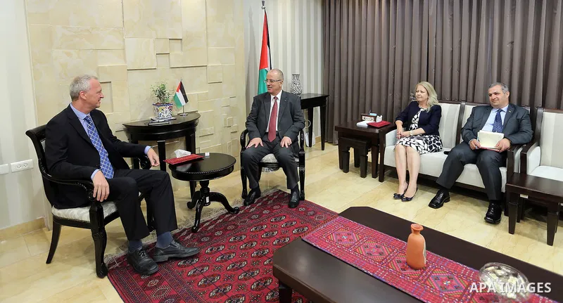Palestinian Prime Minister Rami Hamdallah meets with ambassador of the Czech Republic to Palestine Peter Stari, at his office in the West Bank city of Ramallah, on July 09, 2017. Photo by Prime Minister Office