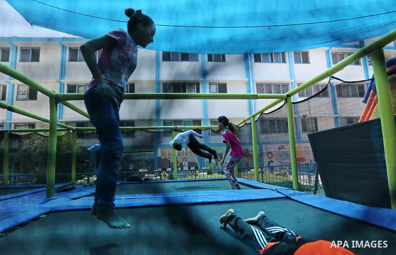 Palestinians enjoy as part of the activities proposed during a Summer Fun Weeks 2017 organised by the United Nations, in Gaza city, on July 9, 2017. Photo by Ashraf Amra