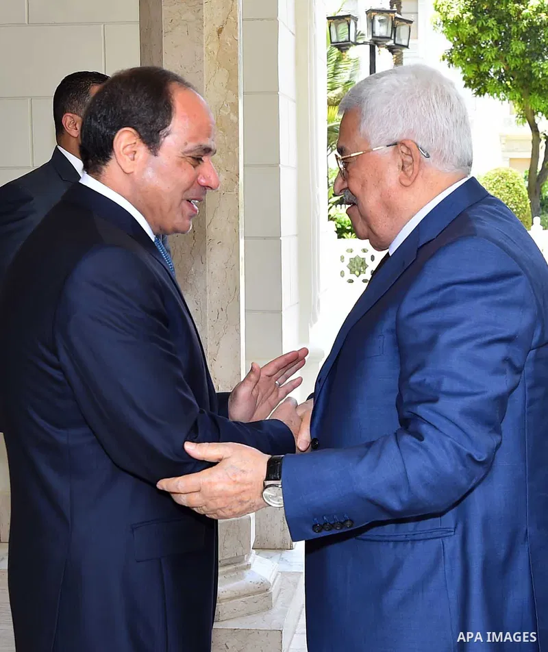 Egyptian President Abdel Fattah al-Sisi meets with Palestinian President Mahmoud Abbas in Cairo, Egypt, on July 9, 2017. Photo by Egyptian President Office