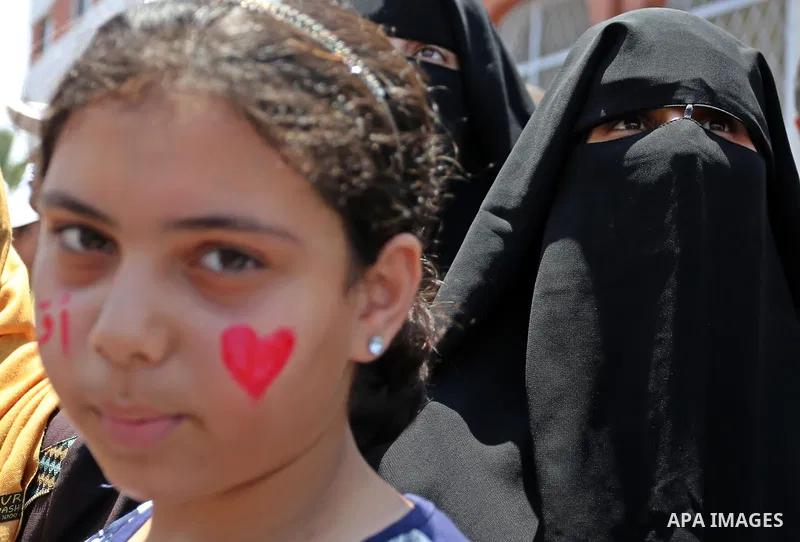 Palestinians take part in a protest against the recent closure of the Al-Aqsa Mosque compound by Israel and Israeli blockade on Gaza strip, in Gaza City on July 18, 2017. Photo by Ashraf Amra