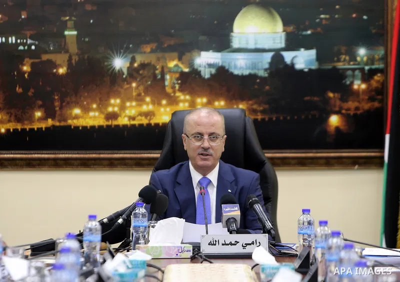 Palestinian Prime Minister, Rami Hamdallah, chairs a meeting of council ministers, in the West Bank city of Ramallah, on July 18, 2017. Photo by Prime Minister Office
