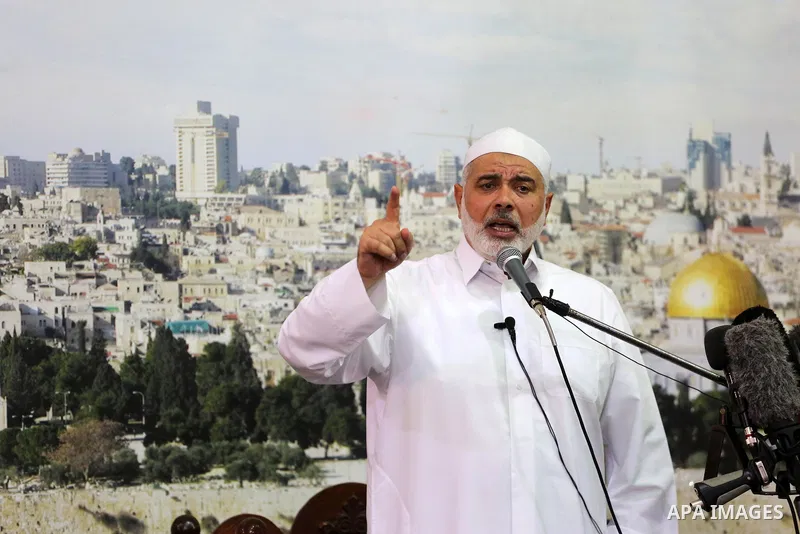 Hamas Chief Ismail Haniyeh gives a speech during Friday prayer at the al-Omari mosque in Gaza city on July 21, 2017. Photo by Mohammed Asad