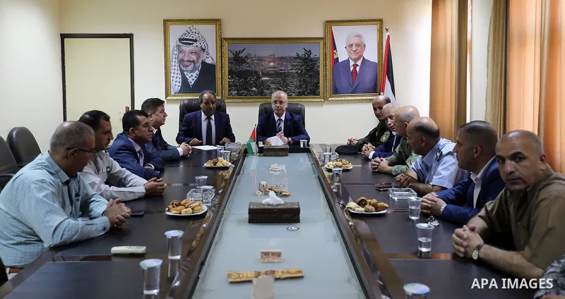 Palestinian Prime Minister Rami Hamdallah meets with security chiefs in the West Bank city of Salfit on July 22, 2017. Photo by Prime Minister Office