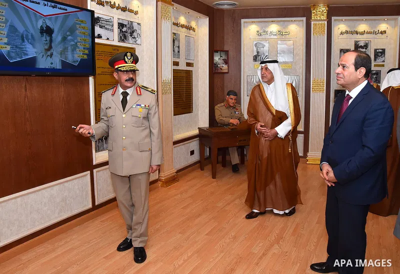 Egyptian President Abdel Fattah al-Sisi rides a vehicle with Arab leaders Sheikh Mohammed bin Zayed, Crown Prince of Abu Dhabi, Salman Bin Hamad Al Khalifa, Crown Prince of Bahrain, Prince Khalid Al-Faisal, Governor of M...