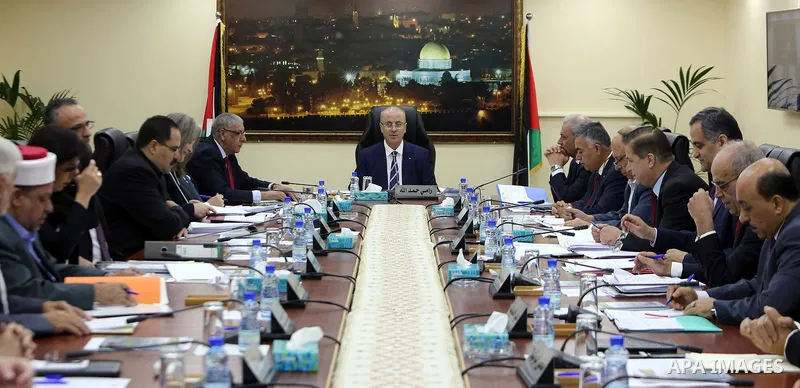 Palestinian Prime Minister Rami Hamdallah chairs a meeting of council of Ministers in the West Bank city of Ramallah, on August 1, 2017. Photo by Prime Minister Office