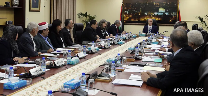 Palestinian Prime Minister Rami Hamdallah chairs a meeting of council of Ministers in the West Bank city of Ramallah, on August 1, 2017. Photo by Prime Minister Office