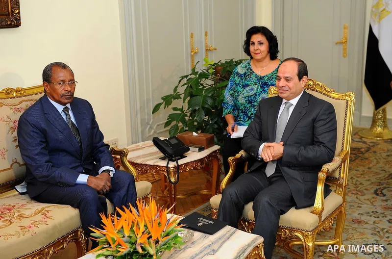 Egyptian President Abdel Fattah al-Sisi meets with Bishara Issa Jadallah, Minister of Defense of Chad, in Cairo, Egypt on August 2, 2017. Photo by Egyptian President Office
