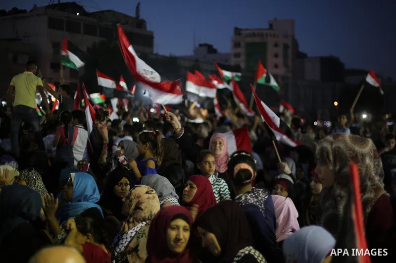 Palestinian demonstrators take part in protest to show their solidarity with Egyptian people, in Gaza City, on August 5, 2017. Photo by Mohammed Asad