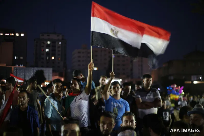 Palestinian demonstrators take part in protest to show their solidarity with Egyptian people, in Gaza City, on August 5, 2017. Photo by Mohammed Asad