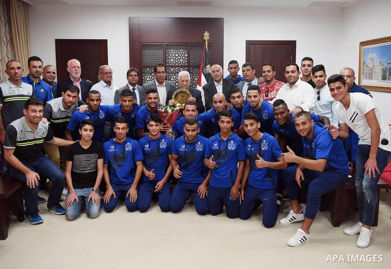 Palestinian President Mahmoud Abbas meets with Rafah Youth Club in the West Bank city of Ramallah, on August 5, 2017. Photo by Thaer Ganaim