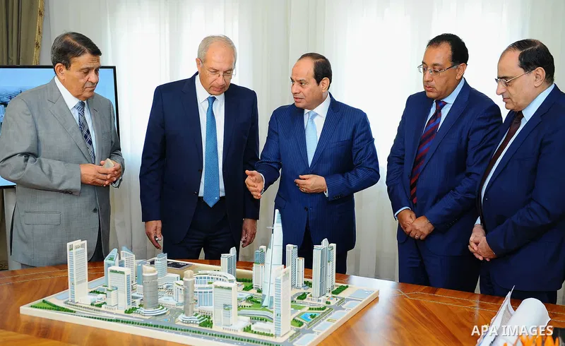 Egyptian President Abdel Fattah al-Sisi meets with Minister of Housing in Cairo, Egypt on August 13, 2017. Photo by Egyptian President Office