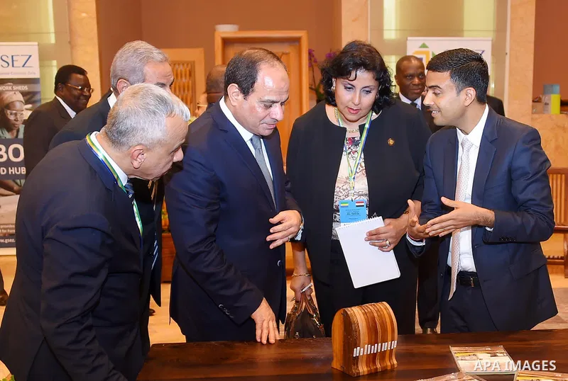 Egyptian President Abdel Fattah al-Sisi and Gabon's President Ali Bongo visit Gabonese wood exhibition in Libreville on August 16, 2017. Photo by Egyptian President Office