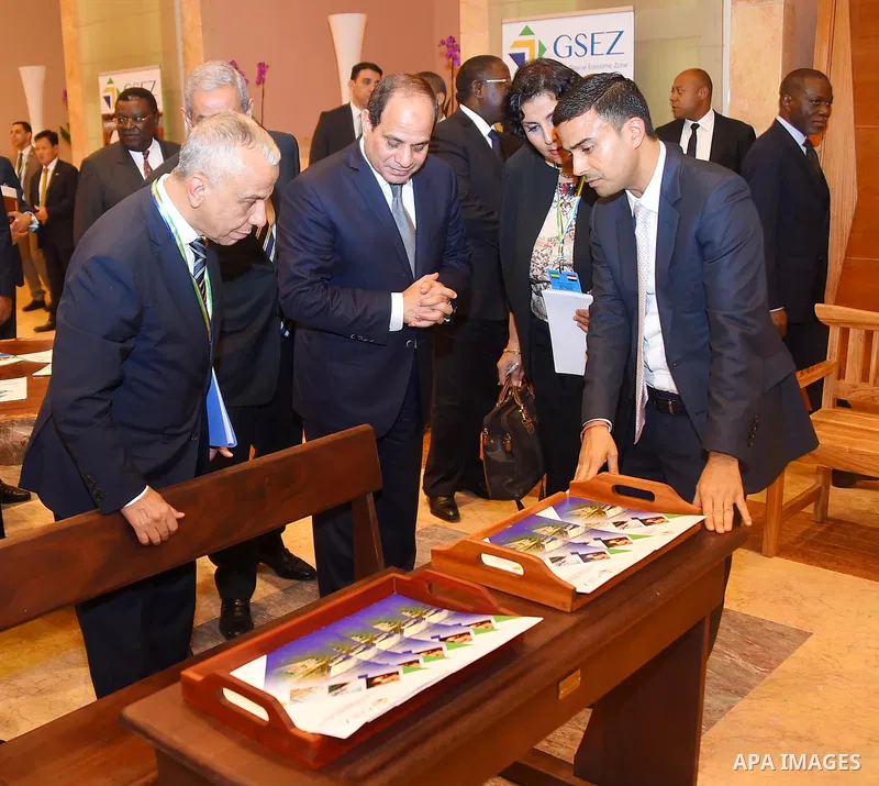 Egyptian President Abdel Fattah al-Sisi and Gabon's President Ali Bongo visit Gabonese wood exhibition in Libreville on August 16, 2017. Photo by Egyptian President Office
