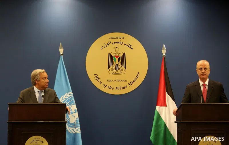 Palestinian Prime Minister Rami Hamdallah and United Nations Secretary-General Antonio Guterres hold a joint news conference in the West Bank city of Ramallah August 29, 2017. Photo by Shadi Hatem