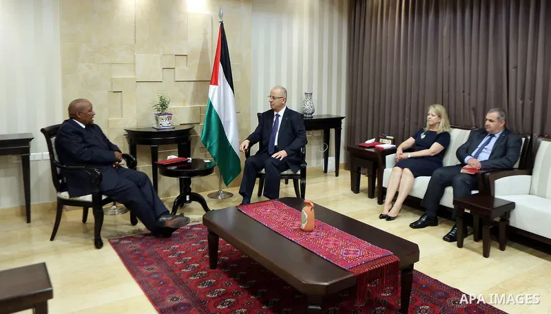 Palestinian Prime Minister, Rami Hamdallah, meets with ambassador of the Republic of Namibia to the State of Palestine, in the West Bank city of Ramallah, on August 30, 2017. Photo by Prime Minister Office