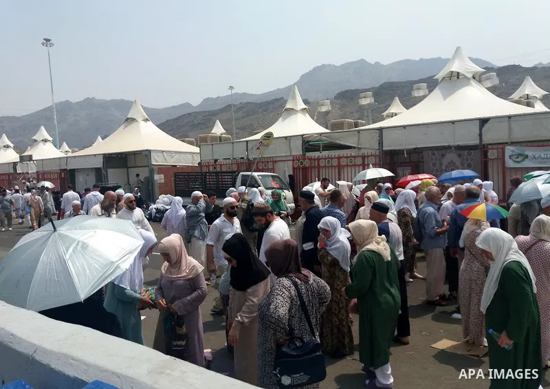 Muslim pilgrims shop on the secund day of Eid al-Adha at a market near the holy city of Mecca, on September 2, 2017. Muslims around the world are celebrating Eid al-Adha, the "Feast of Sacrifice", which marks the end of...