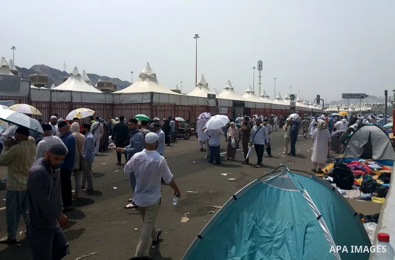 Muslim pilgrims shop on the secund day of Eid al-Adha at a market near the holy city of Mecca, on September 2, 2017. Muslims around the world are celebrating Eid al-Adha, the "Feast of Sacrifice", which marks the end of...