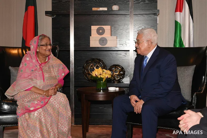 Palestinian President Mahmoud Abbas meets with Bangladesh Prime Minister Hasina Wajid, in New York City, U.S. September 18, 2017. Photo by Osama Falah