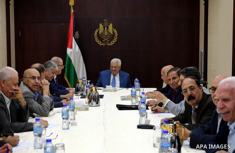 Palestinian President Mahmoud Abbas chairs a meeting of Executive Committee of the Palestine Liberation Organization, in the West Bank city of Ramallah on September 24, 2017. Photo by Thaer Ganaim