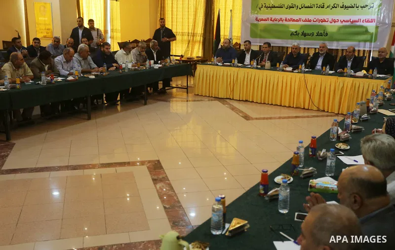 Hamas Chief Ismail Haniyeh and Yahya Sinwar the new leader of the Hamas Islamist movement in the Gaza Strip attend a meeting with leaders of Palestinian factions in Gaza City on September 25, 2017. Photo by Mohammed Asad