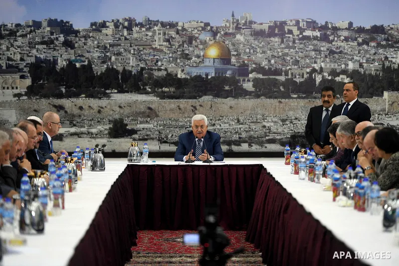 Palestinian President Mahmoud Abbas chairs a meeting of the Palestinian leadership in the West Bank city of Ramallah on September 25, 2017 Palestinian prime minister Rami Hamdallah will travel to Gaza on October 2 as par...