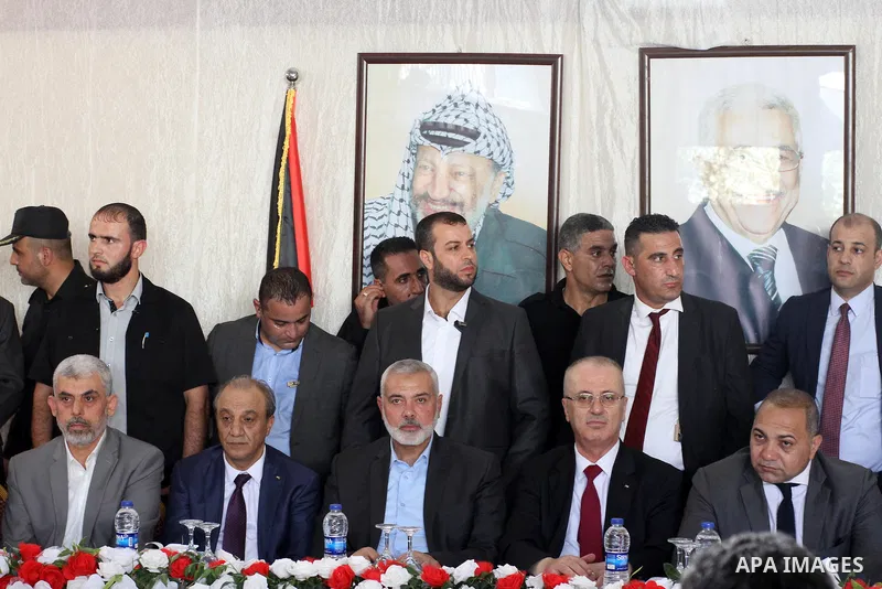 Palestinian Prime Minister Rami Hamdallah meets with Hamas' overall leader Ismail Haniya and Egyptian mediatoer in Gaza city on October 2, 2017. Palestinian prime minister Rami Hamdallah arrived in Gaza for his first vis...