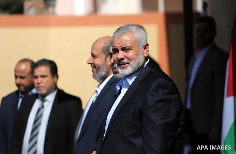 Palestinian Hamas Chief Ismail Haniyeh and senior Hamas leaders wait for the arrival of Egyptian intelligence Minister Khaled Fawzi in Gaza City October 3, 2017. Photo by Mohammed Asad
