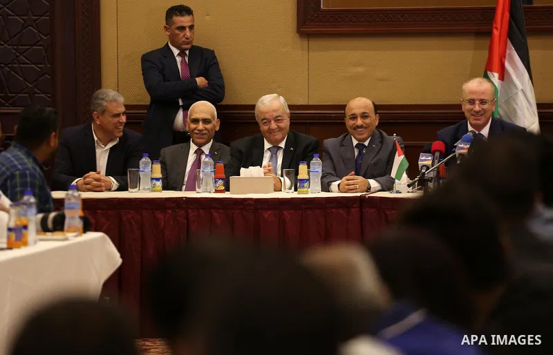 Palestinian Prime Minister Rami Hamdallah meets with Palestinian youths in Gaza city on October 4, 2017. For three days it was all smiles as the Palestinian prime minister held talks in Gaza with Hamas but as the symboli...