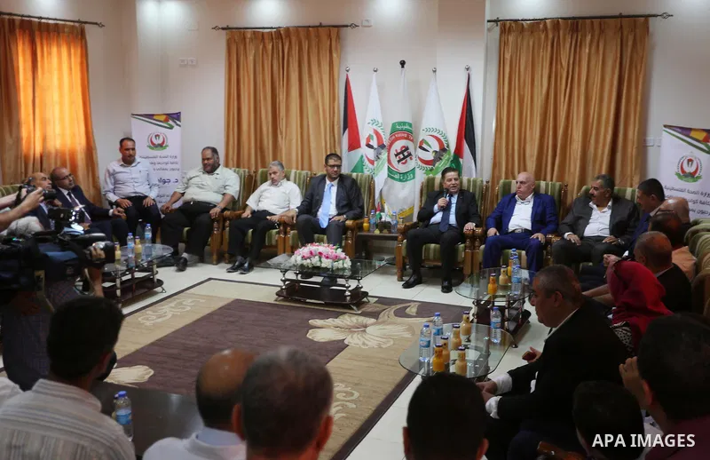 Palestinian minister of health Jawad Awwad, visits Al-Shifa hospital in Gaza City's on October 5, 2017. For three days it was all smiles as the Palestinian prime minister held talks in Gaza with Hamas but as the symbolic...