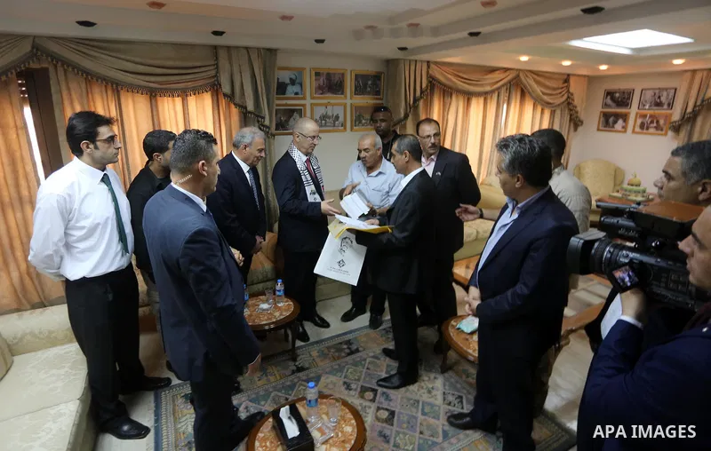 Palestinian prime minister Rami Hamdallah visits the house of late Palestinian leader Yasser Arafat, Gaza City on October 5, 2017. For three days it was all smiles as the Palestinian prime minister held talks in Gaza wit...