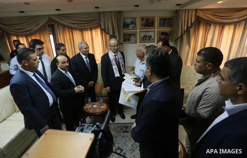 Palestinian prime minister Rami Hamdallah visits the house of late Palestinian leader Yasser Arafat, Gaza City on October 5, 2017. For three days it was all smiles as the Palestinian prime minister held talks in Gaza wit...