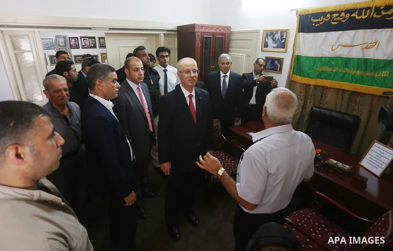 Palestinian prime minister Rami Hamdallah visits the house of late Palestinian leader Yasser Arafat, Gaza City on October 5, 2017. For three days it was all smiles as the Palestinian prime minister held talks in Gaza wit...