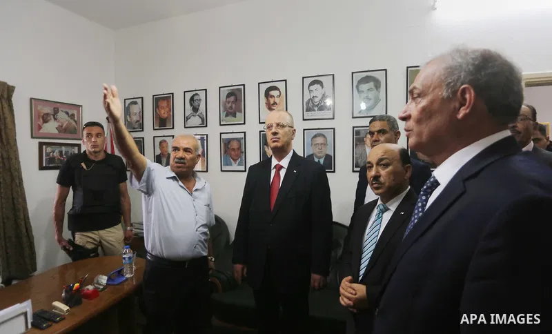 Palestinian prime minister Rami Hamdallah visits the house of late Palestinian leader Yasser Arafat, Gaza City on October 5, 2017. For three days it was all smiles as the Palestinian prime minister held talks in Gaza wit...