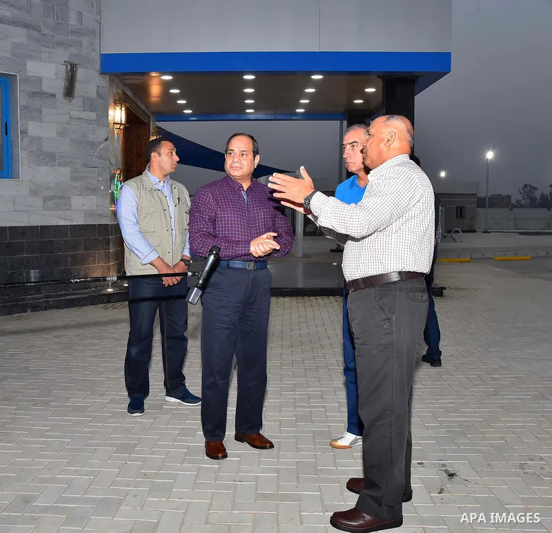 Egyptian President Abdel Fattah al-Sisi inspects projects of new roads, in Cairo, Egypt, on October 7, 2017. Photo by Egyptian President Office
