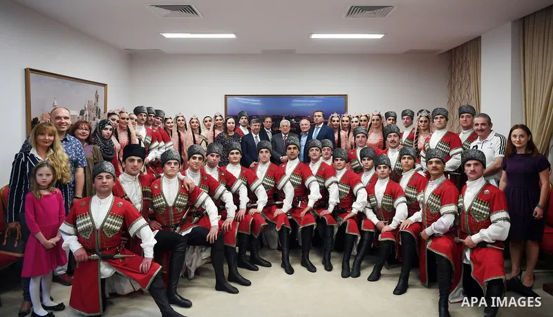 Palestinian President Mahmoud Abbas meets with Dagestan band at his headquarter in the West Bank city of Ramallah on October 8, 2017. Photo by Thaer Ganaim