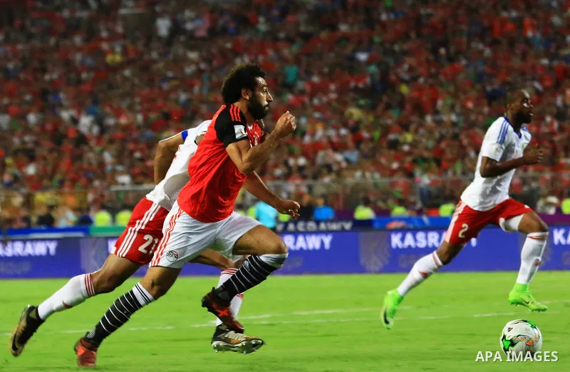 Egyptian players and Congo's players compete during their World Cup 2018 Africa qualifying match between Egypt and Congo at the Borg el-Arab stadium in Alexandria on October 8, 2017. Photo by Amr Sayed