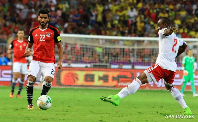 Egyptian players and Congo's players compete during their World Cup 2018 Africa qualifying match between Egypt and Congo at the Borg el-Arab stadium in Alexandria on October 8, 2017. Photo by Amr Sayed