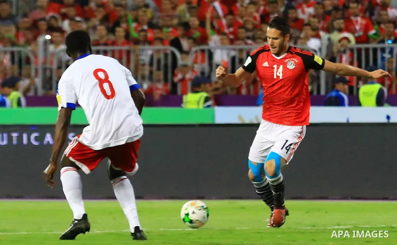 Egyptian players and Congo's players compete during their World Cup 2018 Africa qualifying match between Egypt and Congo at the Borg el-Arab stadium in Alexandria on October 8, 2017. Photo by Amr Sayed