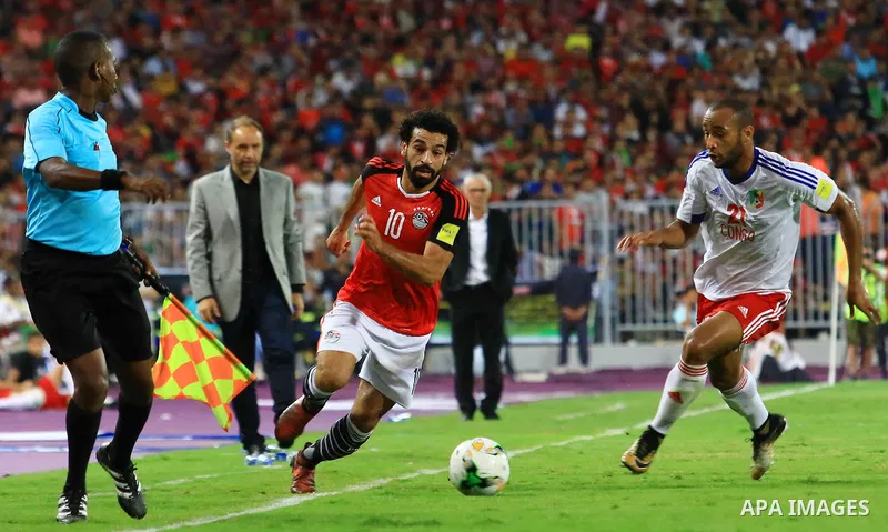 Egyptian players and Congo's players compete during their World Cup 2018 Africa qualifying match between Egypt and Congo at the Borg el-Arab stadium in Alexandria on October 8, 2017. Photo by Amr Sayed