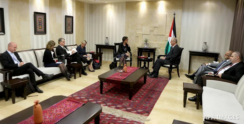 Palestinian Prime Minister, Rami Hamdallah, meets with Deputy Minister for Foreign Affairs of Sweden Anika Soder, in the West Bank city of Ramallah, on October 11, 2017. Photo by Prime Minister Office